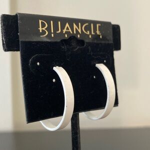 Silver Hoop Earrings - Sleek Everyday Hoops